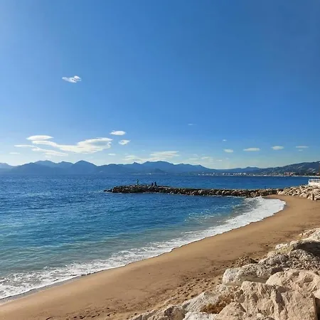 - Cosy Et Lumineux Apartment Cannes